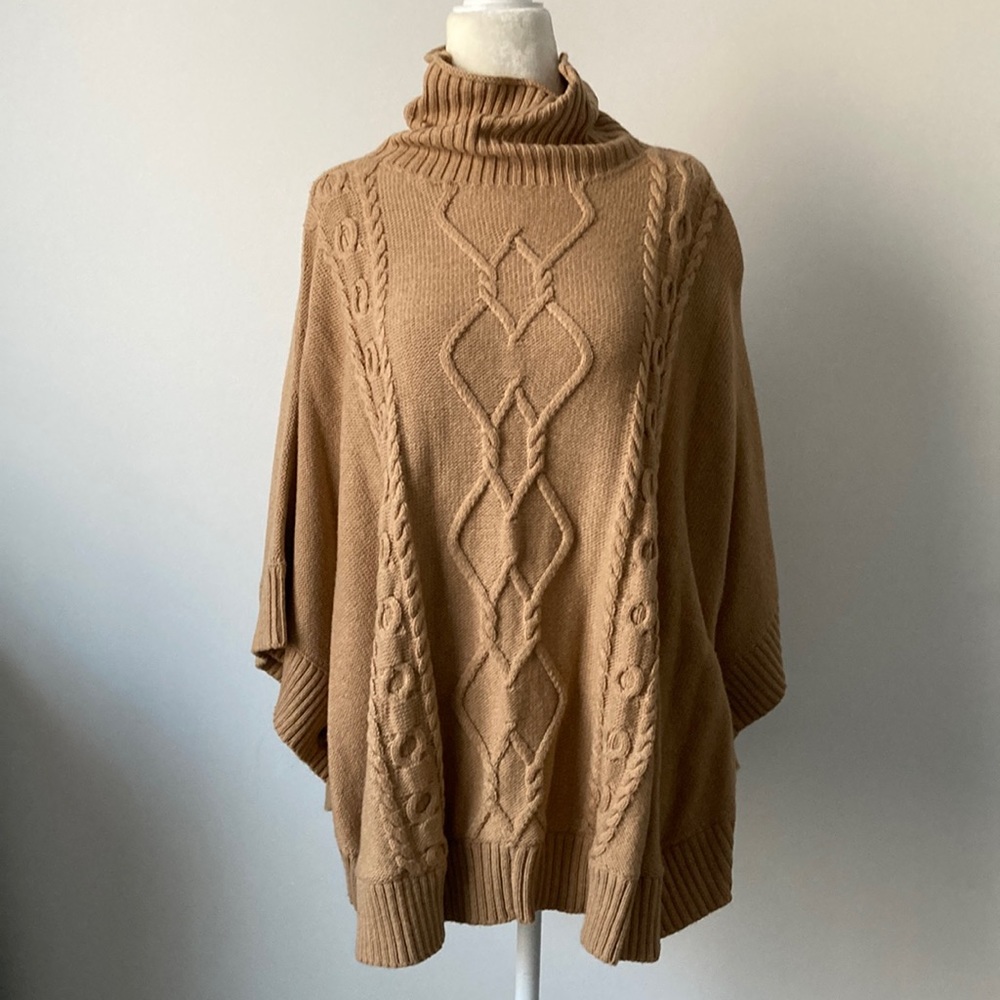 GAP Knitted Cape